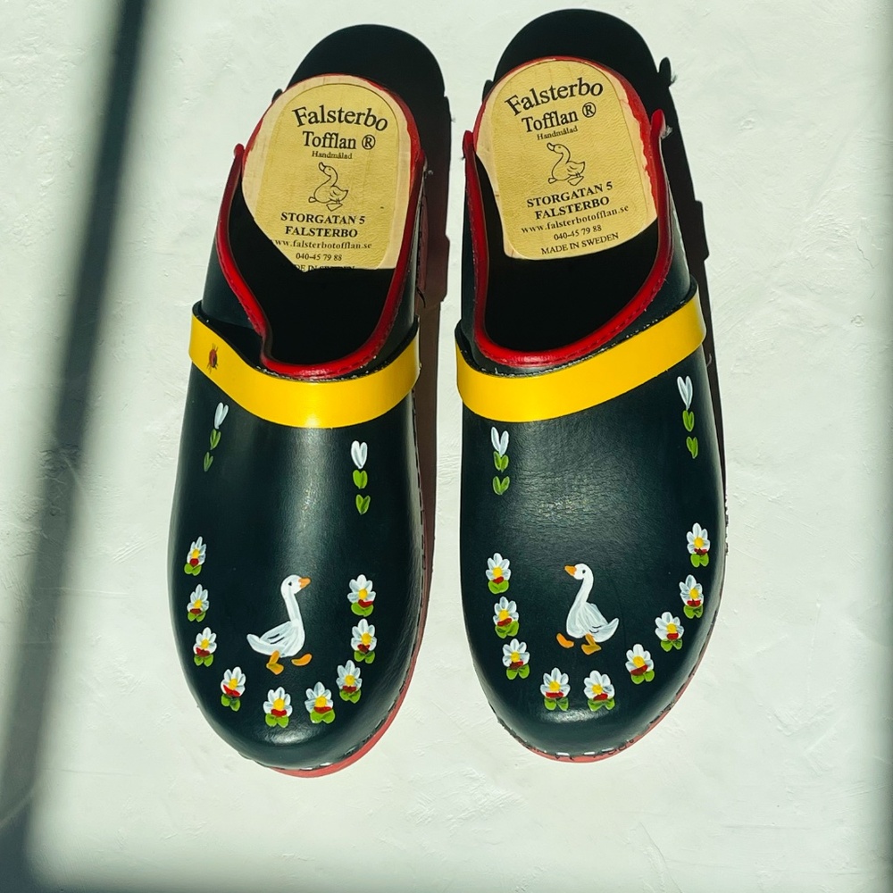 Falsterbo Tofflan Handmaid/Hand Painted Swedish Clogs